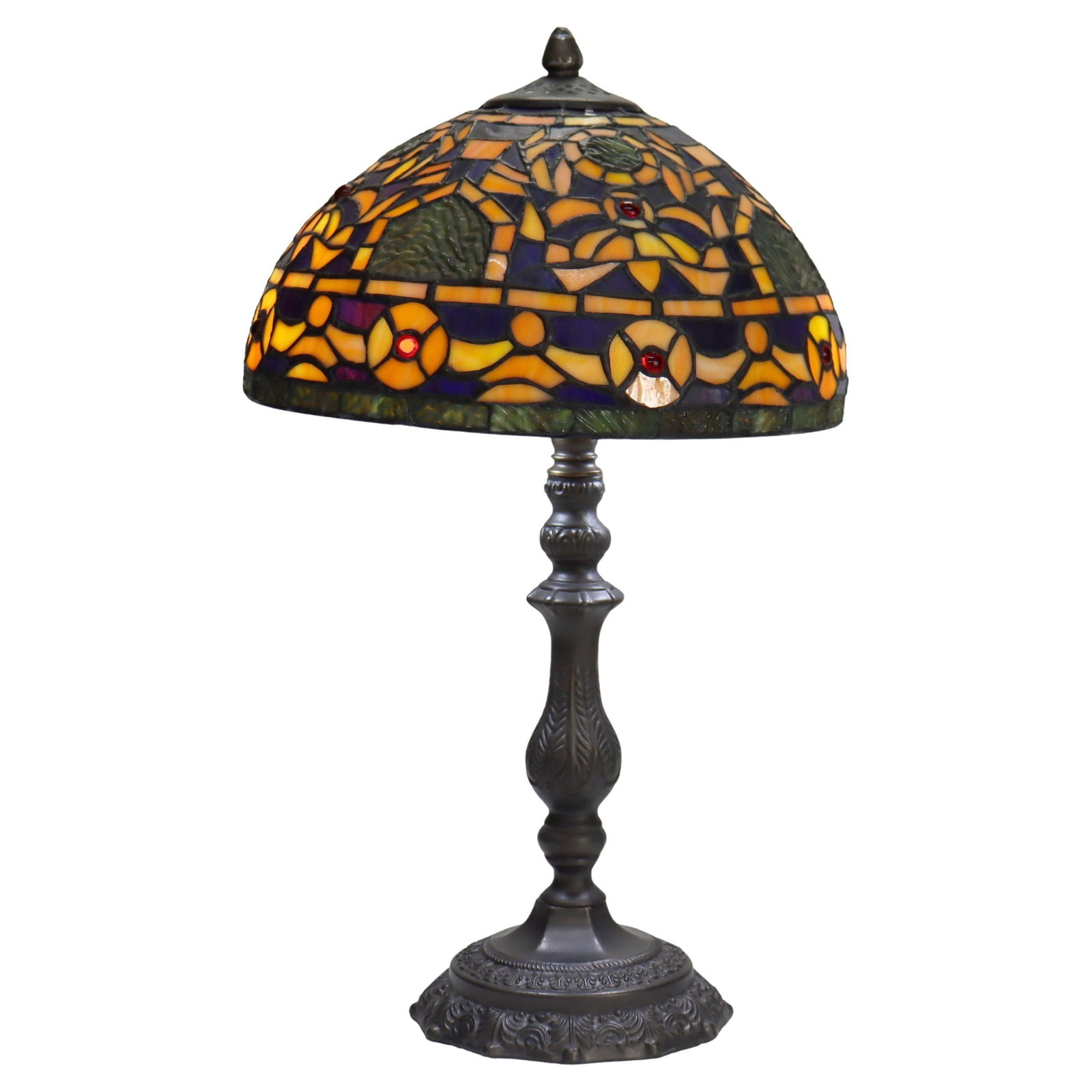 20th Century Arts & Crafts Leaded Stained Glass Table Lamp: 20th Century Arts & Crafts Leaded Stained Glass Table Lamp Illuminate your space with this exquisite Arts & Crafts leaded stained glass table lamp from the 20th century. Standing at a height of 20.5 i