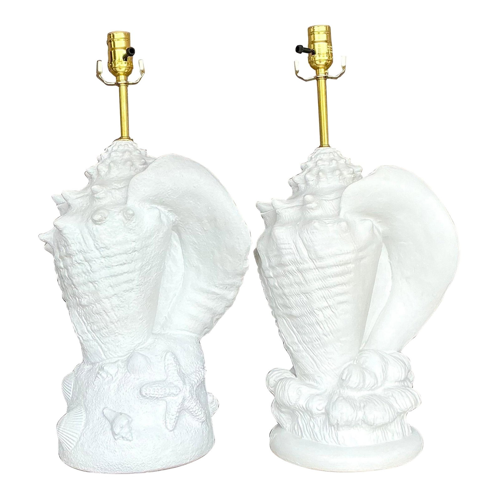 Vintage Coastal Conch Shell Lamps Set of Two White (1 of 7)