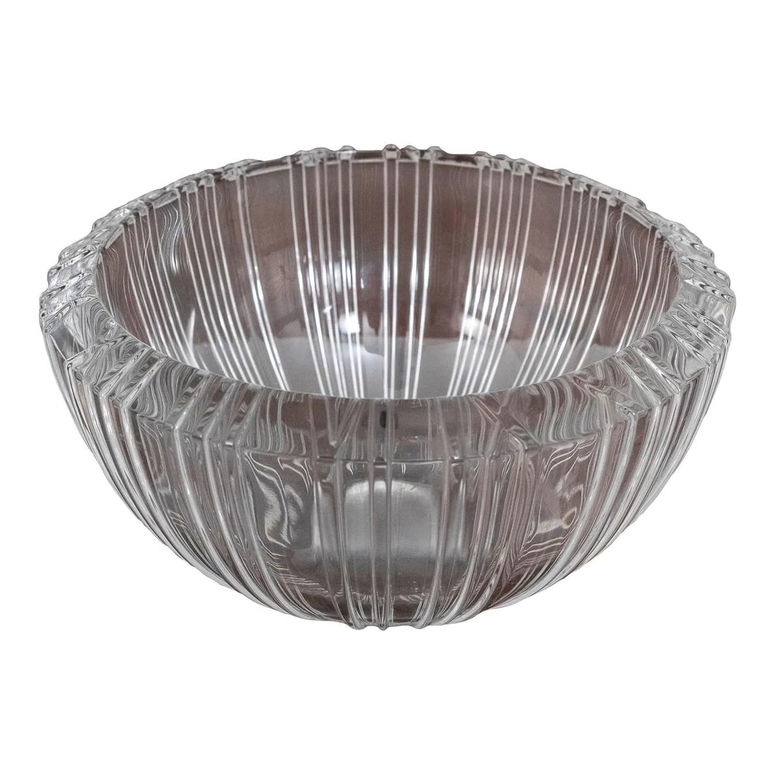 1960s Tiffany & Co Crystal Bowl Geometric Design Signed: 1960s Tiffany & Co Crystal Bowl Geometric Design Signed This stunning cut crystal bowl from Tiffany & Co. showcases a modern style with geometric ribbed sides, adding a touch of elegance to any settin