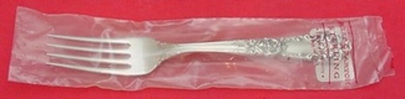 Reed and Barton French Renaissance Sterling Silver Dinner Fork 7 7/8" (1 of 2)
