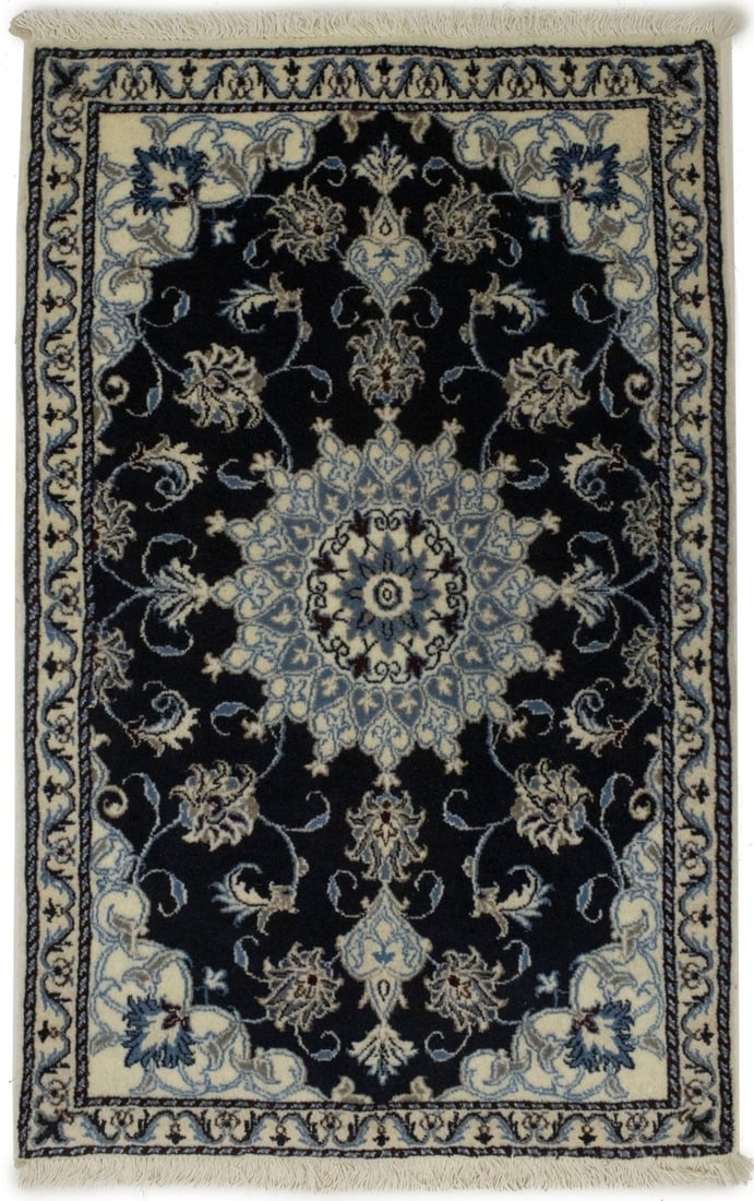 Handmade Navy Blue Floral Wool Area Rug 2'10 x 4'5 Traditional Style: Handmade Navy Blue Floral Wool Area Rug 2'10 x 4'5 Traditional Style Enhance your living space with this exquisite handmade 3' x 4'5" navy blue Oriental rug, showcasing a classic floral design that ad