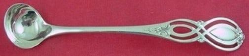 Alvin Chippendale Old Sterling Silver Mustard Ladle 4.5 Inch Custom: Alvin Chippendale Old Sterling Silver Mustard Ladle 4.5 Inch Custom This exquisite mustard ladle is crafted from high-quality sterling silver and features the elegant Chippendale Old pattern by Alvin.