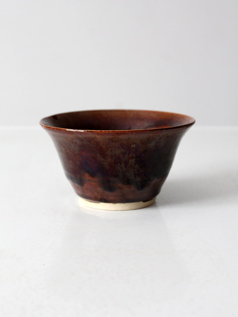 Vintage Studio Pottery Bowl Dark Brown Glaze Fluted Rim 6.25" (1 of 9)