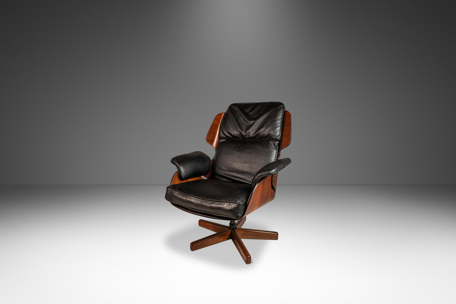 Kipp Stewart Mid-Century Modern Bentwood Lounge Chair Walnut Leather 1960s (1 of 10)