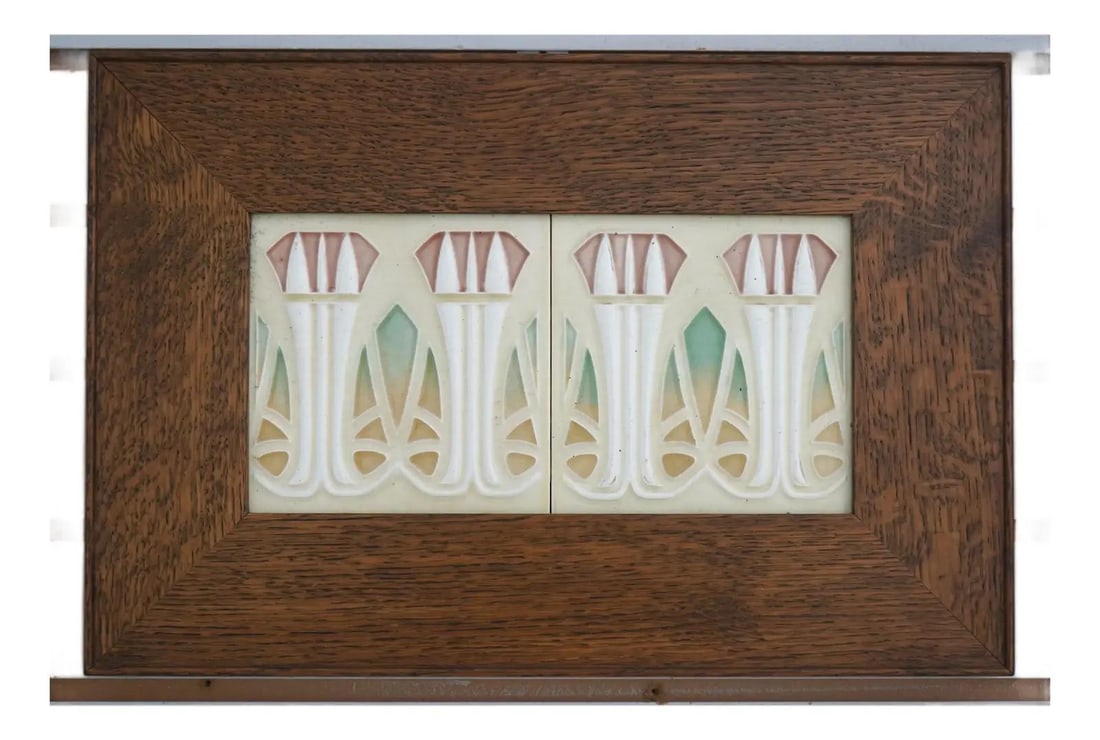 Arts & Crafts Oak Framed Ceramic Tile Wall Art Plaque (1 of 7)