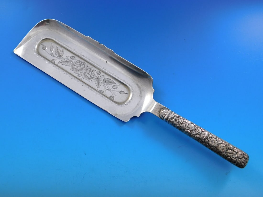 Towle Arlington Sterling Silver Crumber 10 3/4" with Roses: Towle Arlington Sterling Silver Crumber 10 3/4" with Roses This elegant crumber is part of the Arlington pattern by Towle, crafted from high-quality sterling silver. Featuring intricately designed bri