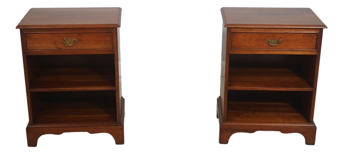 Set of Two Cherry Wood Nightstands with Single Drawer by Stickley (1 of 10)