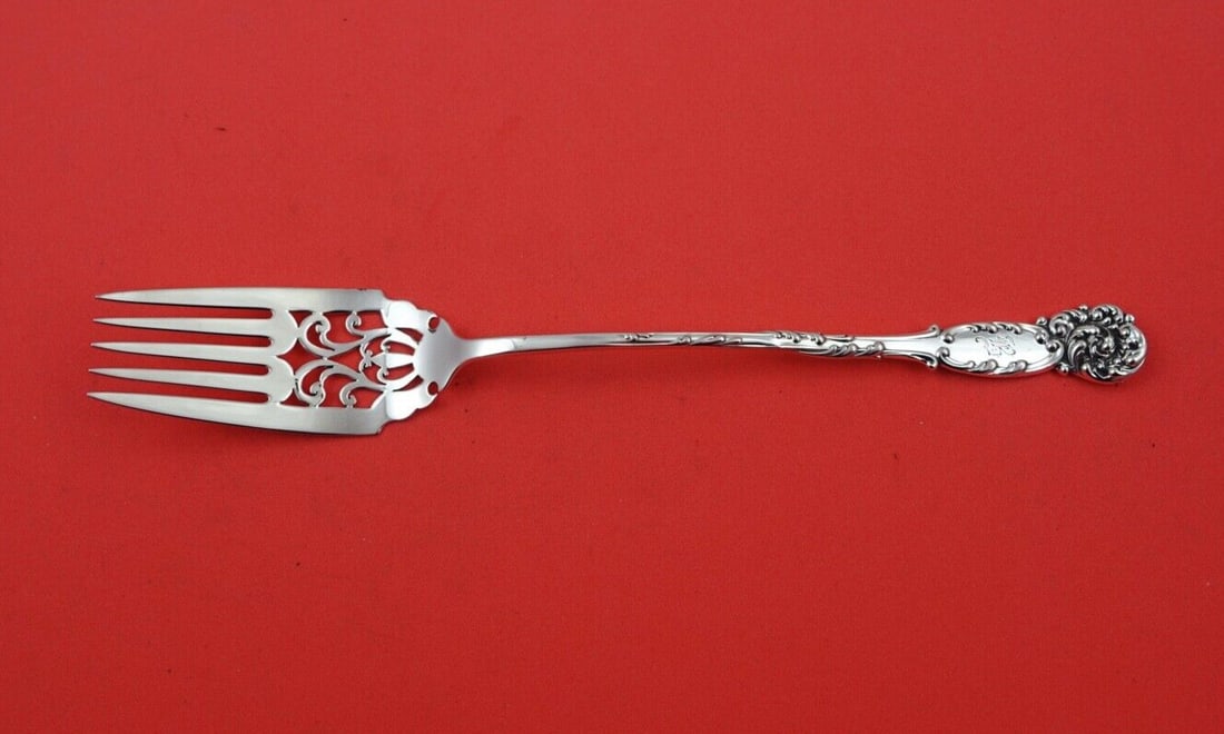 Reed and Barton La Reine Sterling Silver Pierced Lettuce Fork 8" (1 of 2)