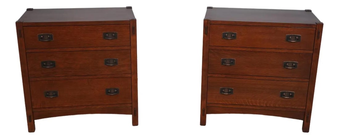 Stickley Mission Oak Pair of 3 Drawer Chests Arts & Crafts Style: Stickley Mission Oak Pair of 3 Drawer Chests Arts & Crafts Style This exquisite pair of Stickley Mission Oak 3 Drawer Chests showcases the timeless craftsmanship of the Arts & Crafts movement. Crafted