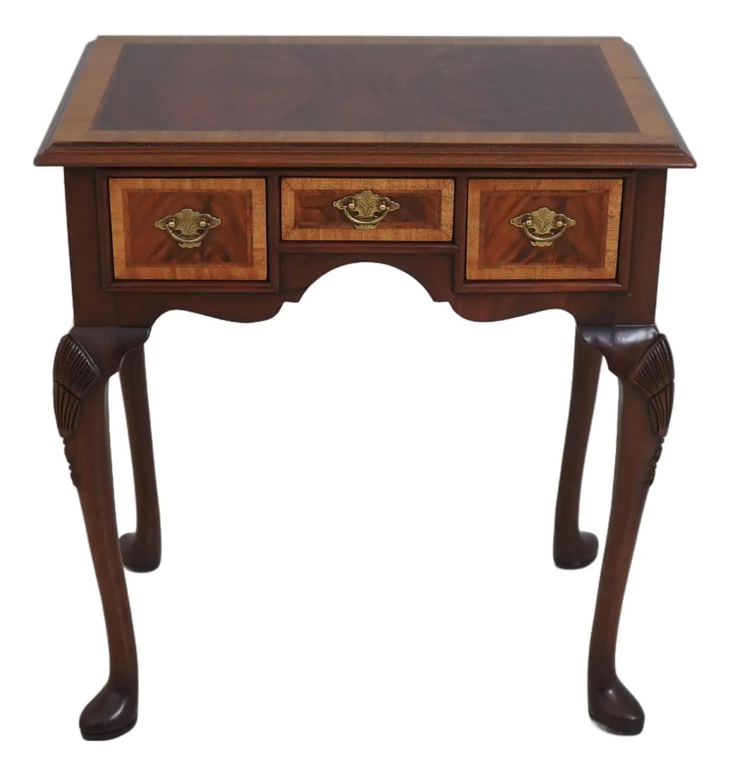 Mahogany Dressing Table From James River Collection With Inlay And Brass Hardware (1 of 10)