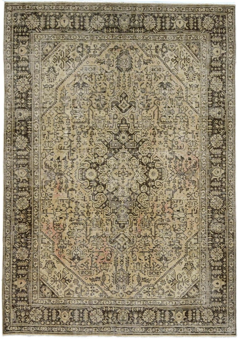 Vintage Hand-Knotted Wool Floral Area Rug 6'5 x 9'3: Vintage Hand-Knotted Wool Floral Area Rug 6'5 x 9'3 Enhance your living space with this stunning distressed antique rug, perfect for adding a touch of vintage charm to any room. Measuring 6'5" x 9'3",