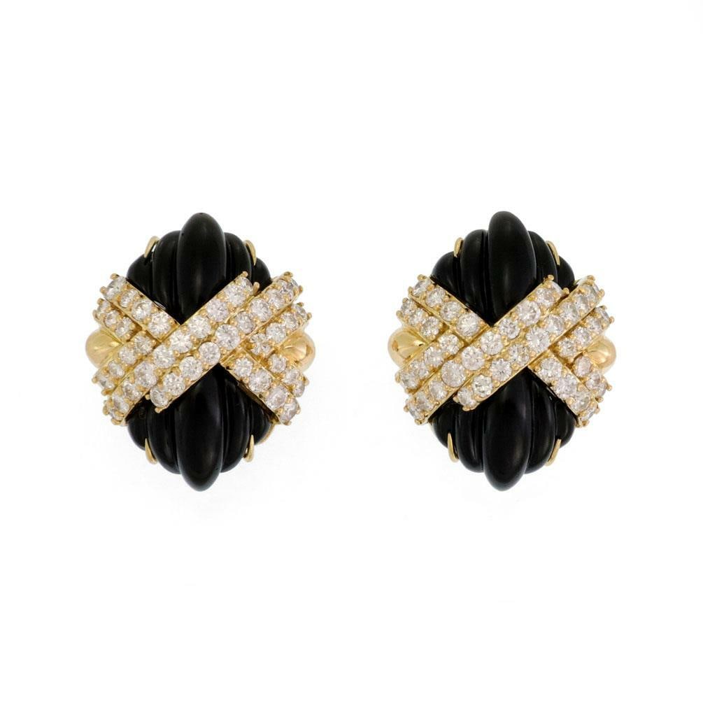 Hammerman Brothers 18k Yellow Gold 3ct Diamond Onyx Huggie Earrings: Hammerman Brothers 18k Yellow Gold 3ct Diamond Onyx Huggie Earrings Elevate your style with these exquisite Hammerman Brothers huggie earrings. Crafted from luxurious 18k yellow gold, they feature a s
