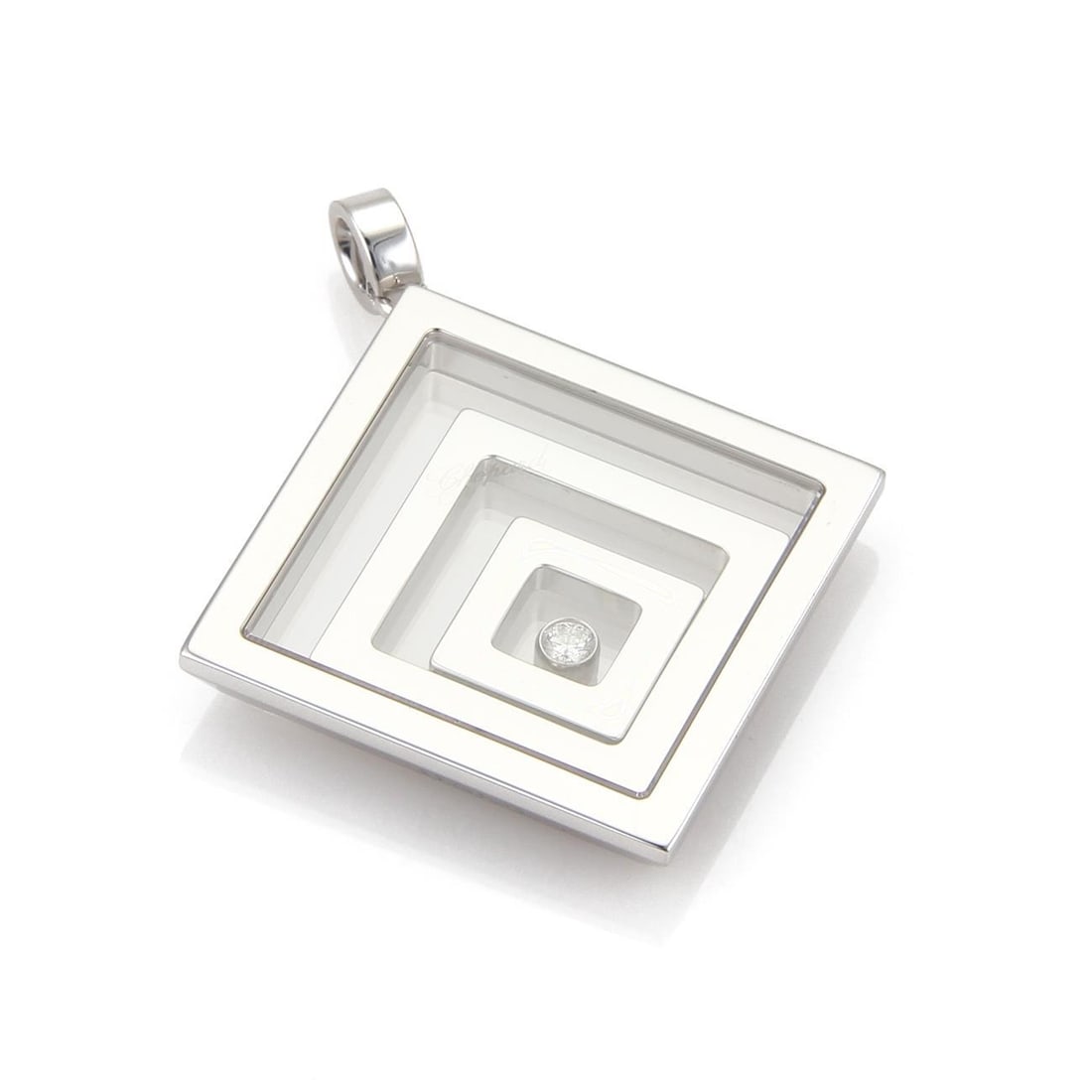 Chopard Happy Spirit 18k White Gold Diamond Triple Square Pendant: Chopard Happy Spirit 18k White Gold Diamond Triple Square Pendant Discover the elegance of the Chopard Happy Spirit Diamond Pendant, an exquisite piece from the renowned HAPPY SPIRIT collection. This 