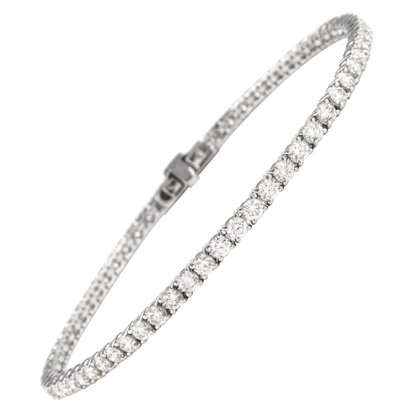 4.19ct Diamond Tennis Bracelet 18k White Gold GIA Appraised: 4.19ct Diamond Tennis Bracelet 18k White Gold GIA Appraised This exquisite diamond tennis bracelet features a stunning total of 4.19 carats, crafted from luxurious 18k white gold. It is adorned with 6