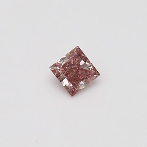Loose Diamond - PRINCESS 0.17ct Fancy Orangey Pink VS2: Loose Diamond - PRINCESS 0.17ct Fancy Orangey Pink VS2 Source: Natural Shape: PRINCESS Carats: 0.17 Color: Fancy Orangey Pink Certification: GIA Video: