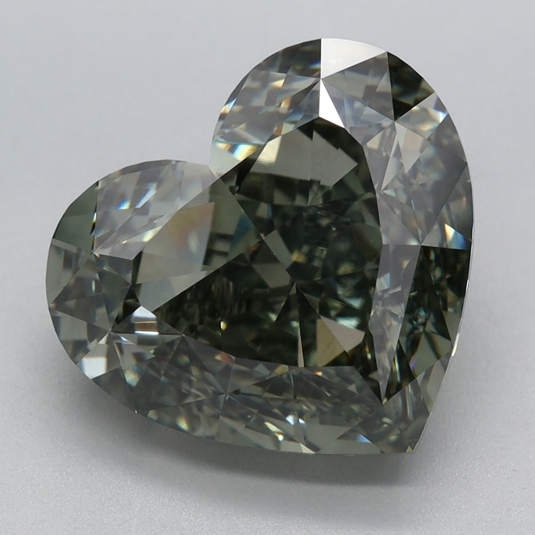 Loose Diamond - HEART 6.22ct Fancy Deep Green VVS2: Loose Diamond - HEART 6.22ct Fancy Deep Green VVS2 Source: This is a real non-mined Diamond that has been grown in a lab Shape: HEART Carats: 6.22 Color: Fancy Deep Green Certification: IGI Video: