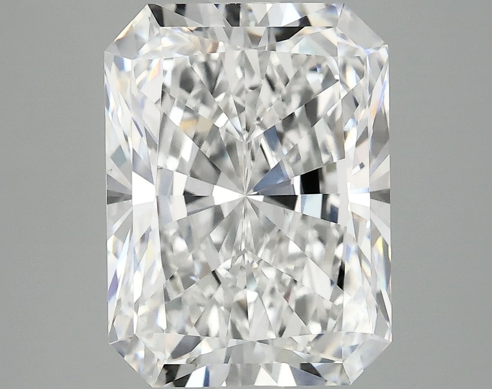Loose Diamond - RADIANT 4.61ct E VS1: Loose Diamond - RADIANT 4.61ct E VS1 Source: This is a real non-mined Diamond that has been grown in a lab Shape: RADIANT Carats: 4.61 Color: E Clarity: VS1 Certification: IGI Condition: Pre-Owned PLE