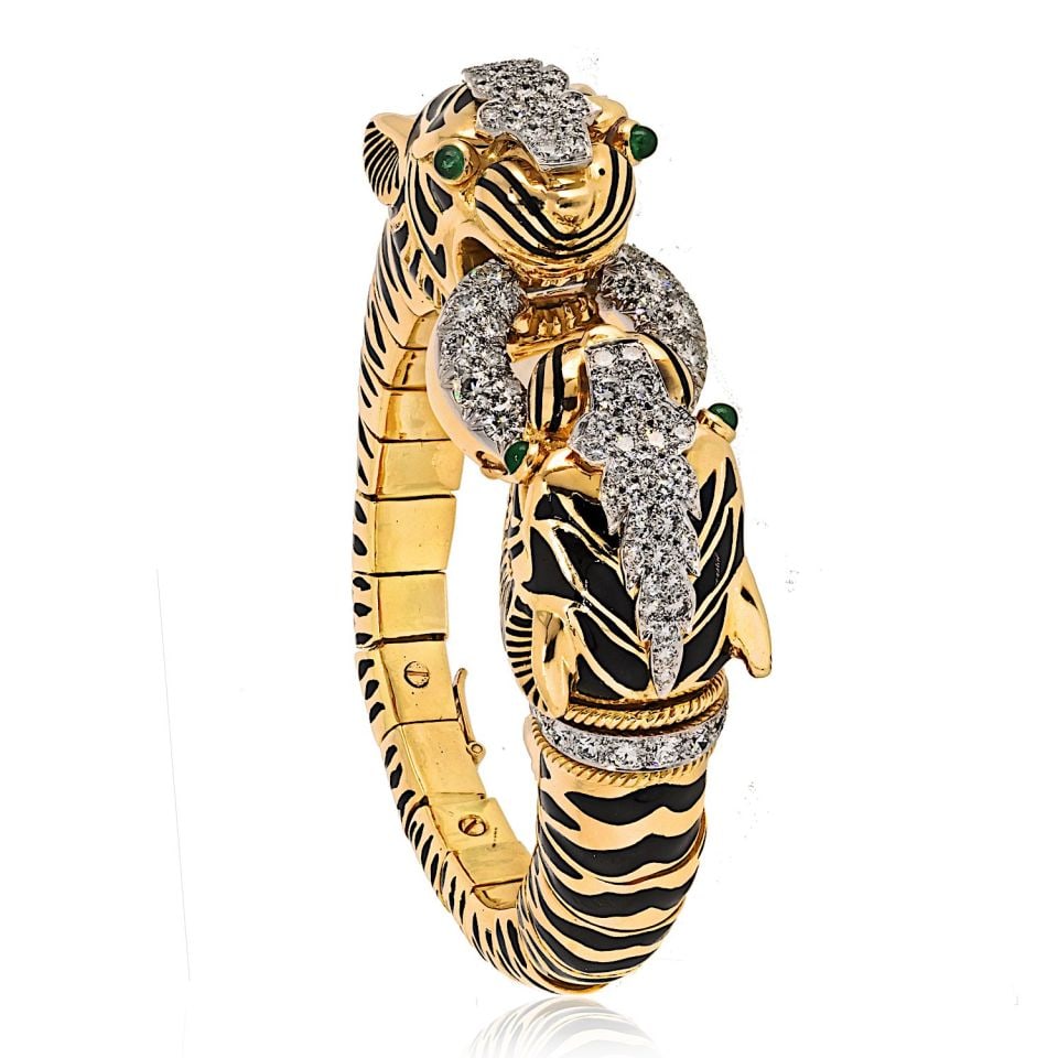 David Webb Double Head Tiger Bracelet in Platinum and 18K Yellow Gold: David Webb Double Head Tiger Bracelet in Platinum and 18K Yellow Gold This exquisite David Webb bracelet features a striking double head tiger design, masterfully crafted from a combination of platinu