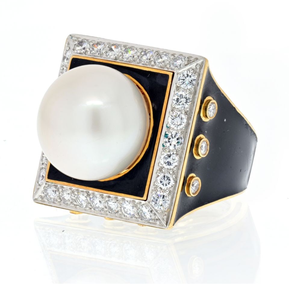 David Webb Platinum 18K Yellow Gold Pearl Diamond Ring: David Webb Platinum 18K Yellow Gold Pearl Diamond Ring This exquisite David Webb ring combines the elegance of platinum and 18K yellow gold with a striking design featuring black enamel, a cultured pe