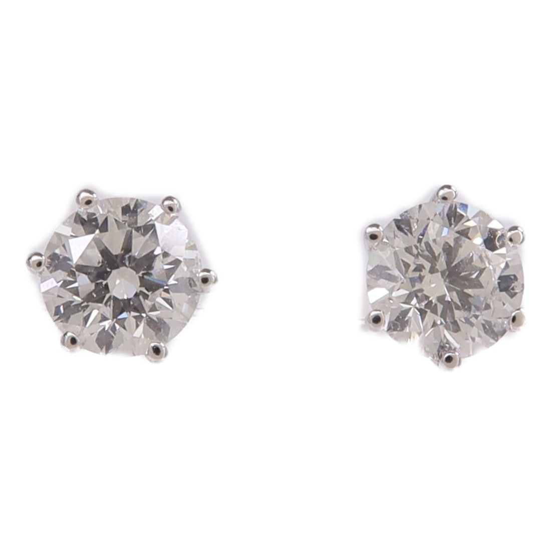 Diamond Pierced Earrings in 18K White Gold for Women: Diamond Pierced Earrings in 18K White Gold for Women These elegant pierced earrings are crafted from 18K white gold and feature clear diamonds as the main stones. Designed for women, they offer a soph