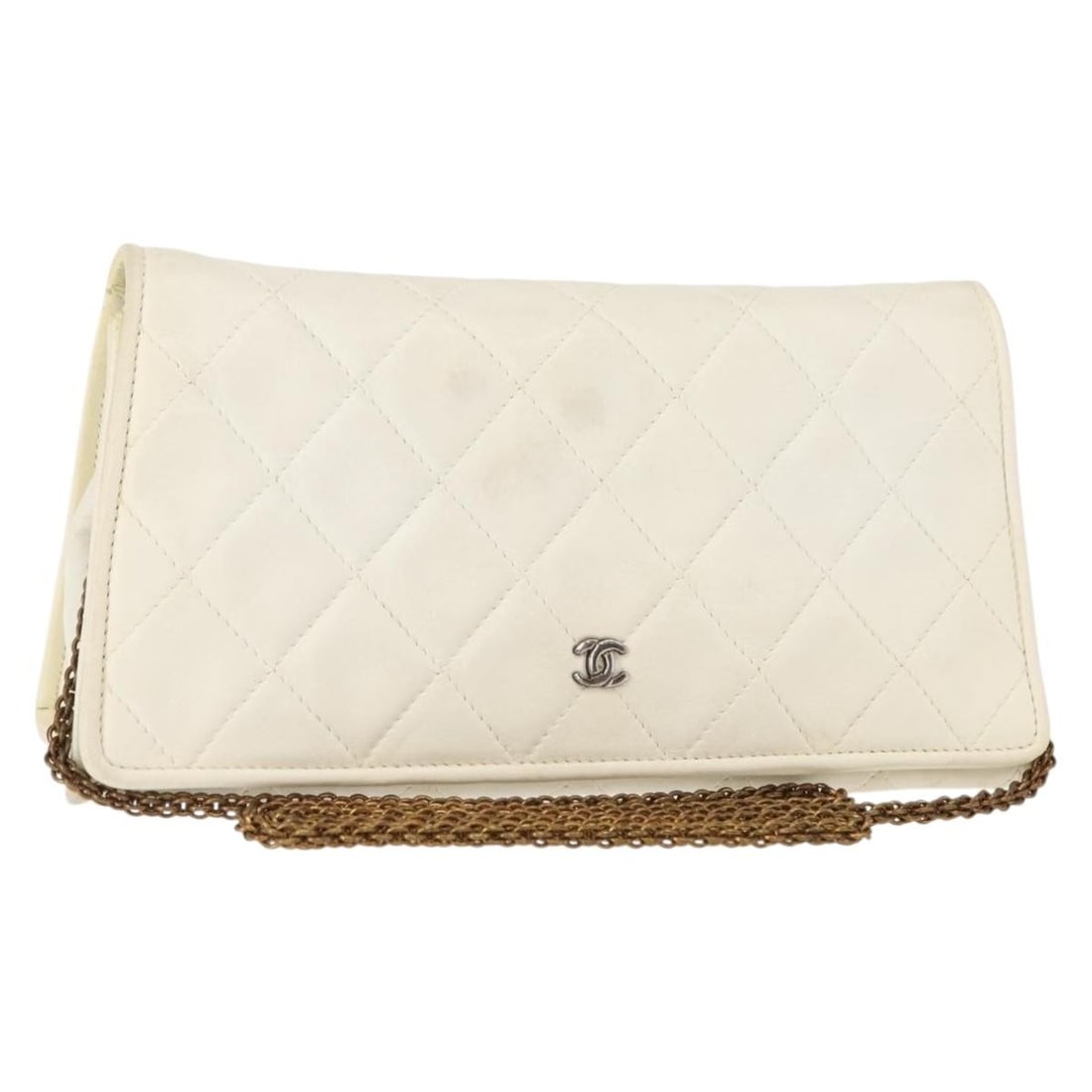 Chanel Quilted Lambskin Leather Wallet on Chain White: Chanel Quilted Lambskin Leather Wallet on Chain White This pre-owned Chanel Full Flap Wallet on Chain features a white quilted lambskin leather exterior with a chain shoulder strap. It is designed for