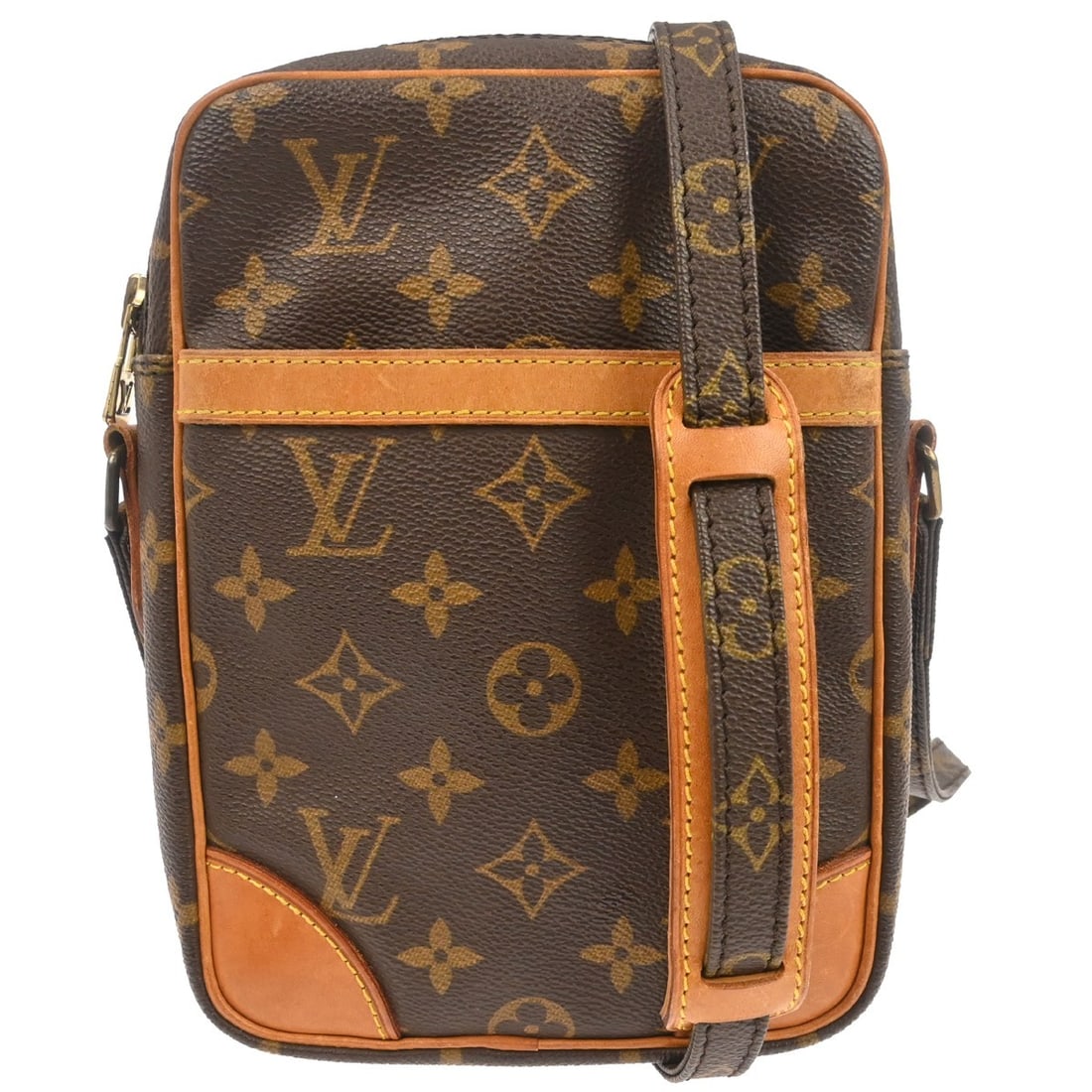 Louis Vuitton Danube Monogram Canvas Crossbody Shoulder Bag M45266: Louis Vuitton Danube Monogram Canvas Crossbody Shoulder Bag M45266 This Louis Vuitton Danube crossbody shoulder bag features the iconic Monogram canvas leather exterior with brown leather accents. Des
