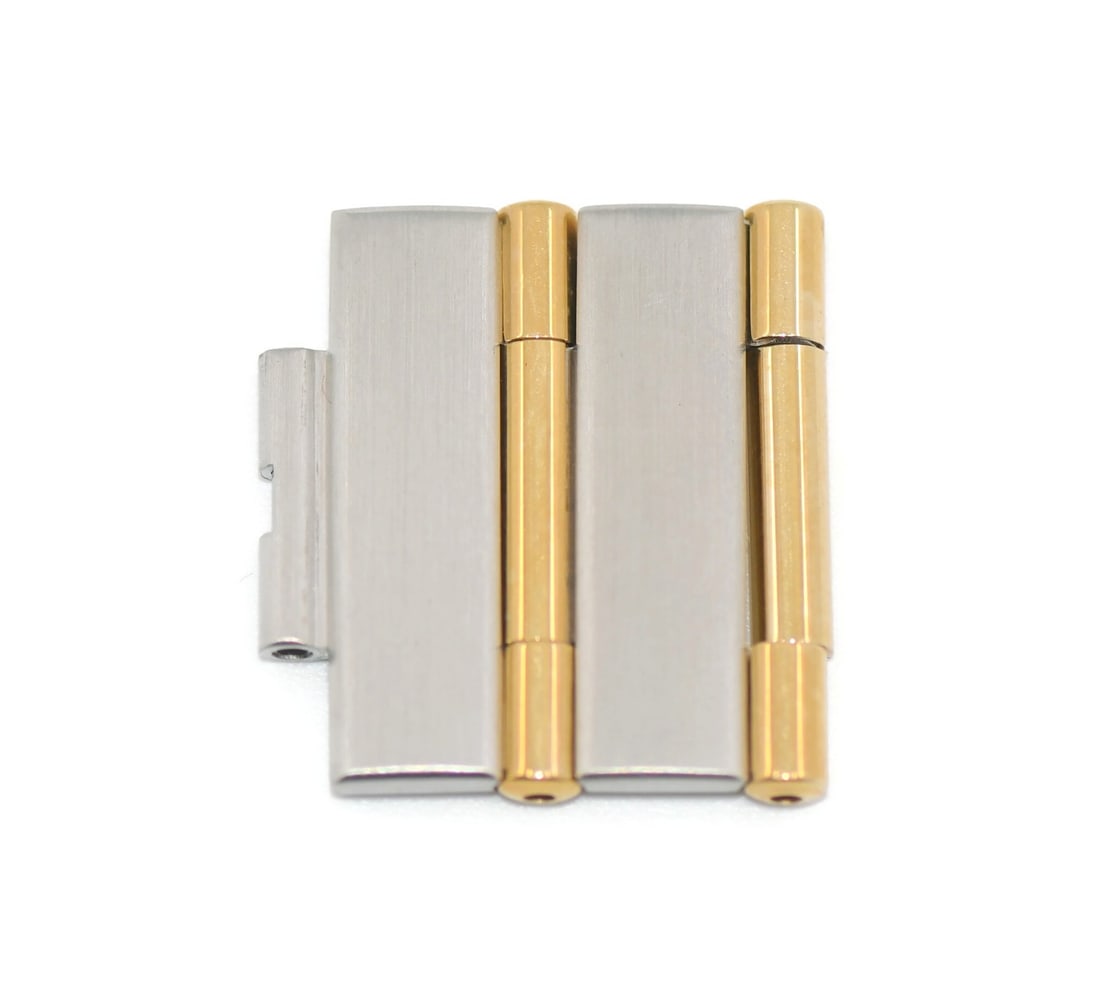 Omega Constellation Two Tone Stainless Steel 18mm Links Authentic: Omega Constellation Two Tone Stainless Steel 18mm Links Authentic This Omega Constellation wristwatch features a stunning two-tone design with stainless steel links. The case measures 18 mm, making it