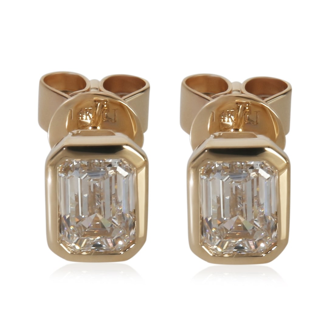 Emerald Cut Lab-Grown Diamond Earrings in 14k Yellow Gold 1.67 Carat Total: Emerald Cut Lab-Grown Diamond Earrings in 14k Yellow Gold 1.67 Carat Total These 14k yellow gold earrings feature lab-grown diamonds in an emerald shape, totaling 1.67 carats. The diamonds have a clar