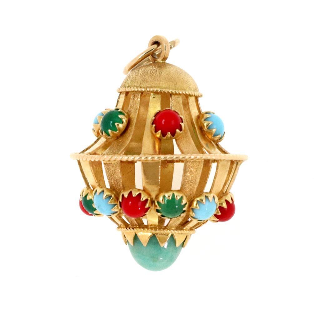 Vintage 18k Gold Chandelier Pendant with Tourmaline Coral Jade: Vintage 18k Gold Chandelier Pendant with Tourmaline Coral Jade This exquisite vintage pendant is crafted from 18k yellow gold, featuring a stunning chandelier open style design. The pendant showcases 