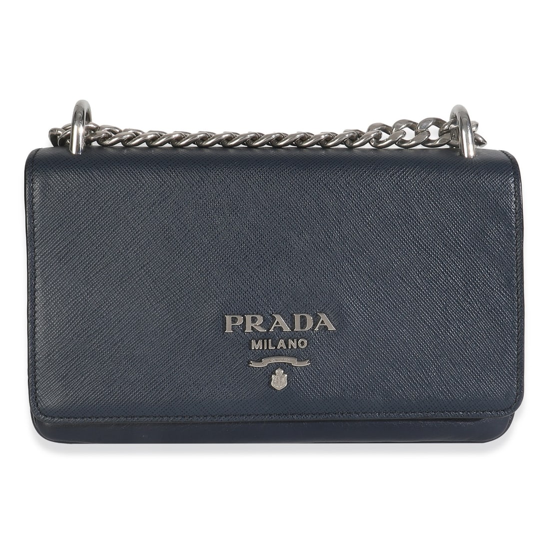Blue Leather Prada Chain Shoulder Bag with Silver-Tone Hardware: Blue Leather Prada Chain Shoulder Bag with Silver-Tone Hardware This Prada Bluette Saffiano chain shoulder bag features a blue leather exterior with a silver-tone chain strap and a magnetic snap closu