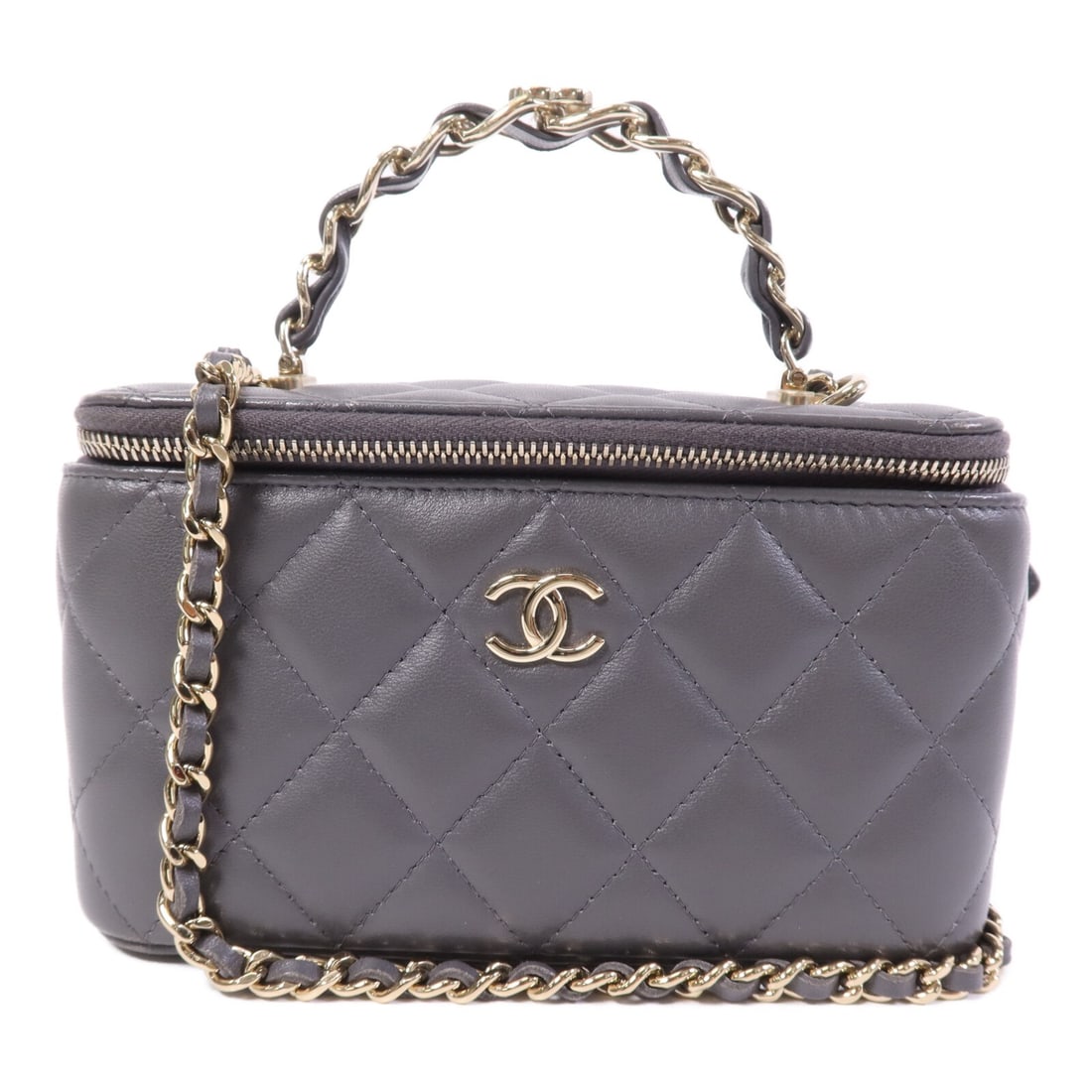 Chanel Vanity Case CC Chain Shoulder Bag Gray Lambskin Leather GHW: Chanel Vanity Case CC Chain Shoulder Bag Gray Lambskin Leather GHW This CHANEL CC Vanity Case Chain Shoulder Bag is crafted from gray lambskin leather and features a classic chain strap design. Made i