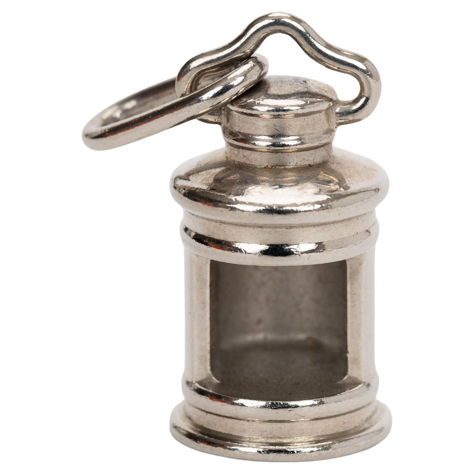 Hermes Curiosite Lantern Charm 2014 Palladium with Pouch and Box: Hermes Curiosite Lantern Charm 2014 Palladium with Pouch and Box Introducing the Hermes Curiosite Palladium Lantern Charm, a stunning piece crafted from palladium. This charm features a unique lantern