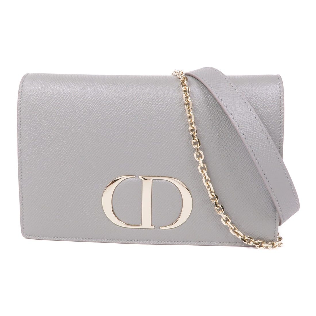 Dior CD Gray Calfskin Chain Shoulder Bag GHW: Dior CD Gray Calfskin Chain Shoulder Bag GHW Introducing the Christian Dior CD GHW Chain Shoulder Bag, crafted from high-quality calfskin leather in a sophisticated gray hue. This stylish shoulder bag