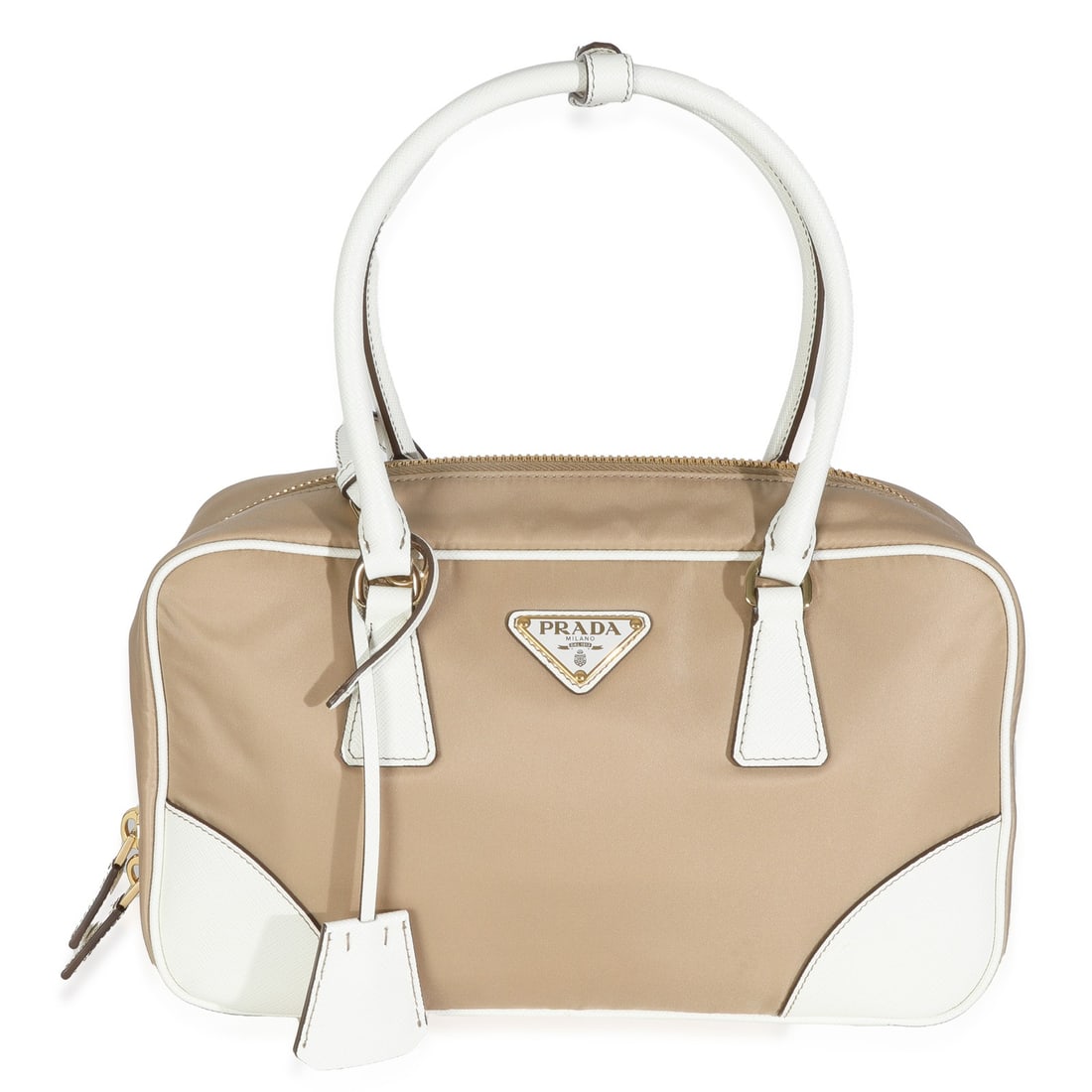 Prada Medium Re-Edition 1978 Beige White Re-Nylon Saffiano Handbag: Prada Medium Re-Edition 1978 Beige White Re-Nylon Saffiano Handbag Introducing the Prada Beige White Re-Nylon Saffiano Medium Re-Edition 1978, a chic and stylish handbag that embodies luxury and funct