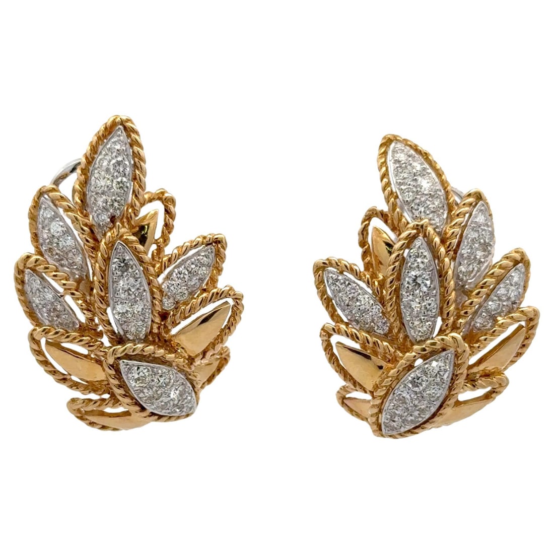 Harbor Diamonds 18K Yellow Gold Floral Leaf Earrings 2.19 Carats: Harbor Diamonds 18K Yellow Gold Floral Leaf Earrings 2.19 Carats These exquisite 18 Karat Yellow Gold earrings feature a stunning floral leaf motif, adorned with 82 round brilliant diamonds totaling 2