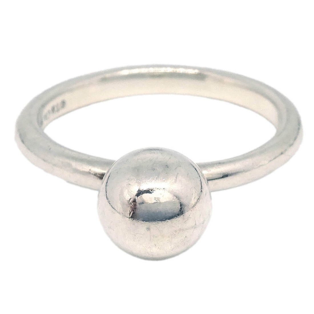 Vintage Tiffany & Co. Ag925 Silver Ball Ring Size 54: Vintage Tiffany & Co. Ag925 Silver Ball Ring Size 54 This vintage Tiffany & Co. ball ring features a classic round design crafted from high-quality Ag925 silver, known for its durability and shine. Th