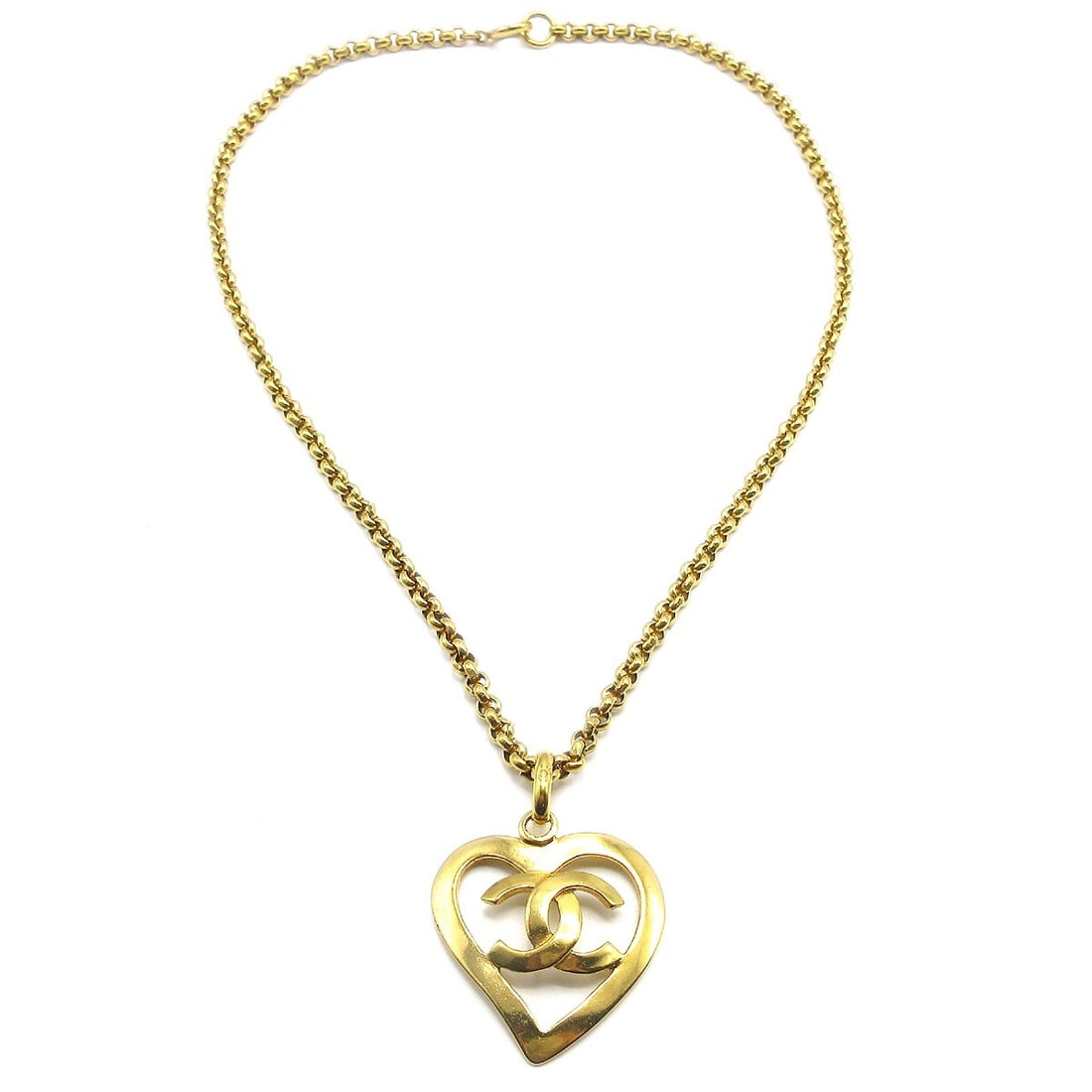 Chanel Vintage Gold-Plated Heart Charm Pendant Necklace 95P: Chanel Vintage Gold-Plated Heart Charm Pendant Necklace 95P This exquisite Chanel Heart Chain Pendant Necklace features a charming gold-plated design, perfect for adding a touch of elegance to any out