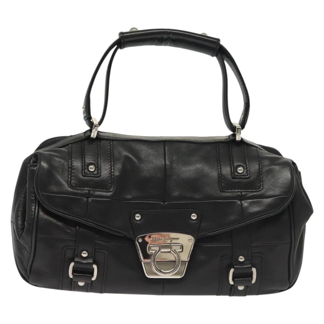 Salvatore Ferragamo Leather Gancini Purse Black 26cm by 14cm by 7cm: Salvatore Ferragamo Leather Gancini Purse Black 26cm by 14cm by 7cm This Salvatore Ferragamo Gancini handbag is crafted from black leather, designed for female use. It features a compact, structured s