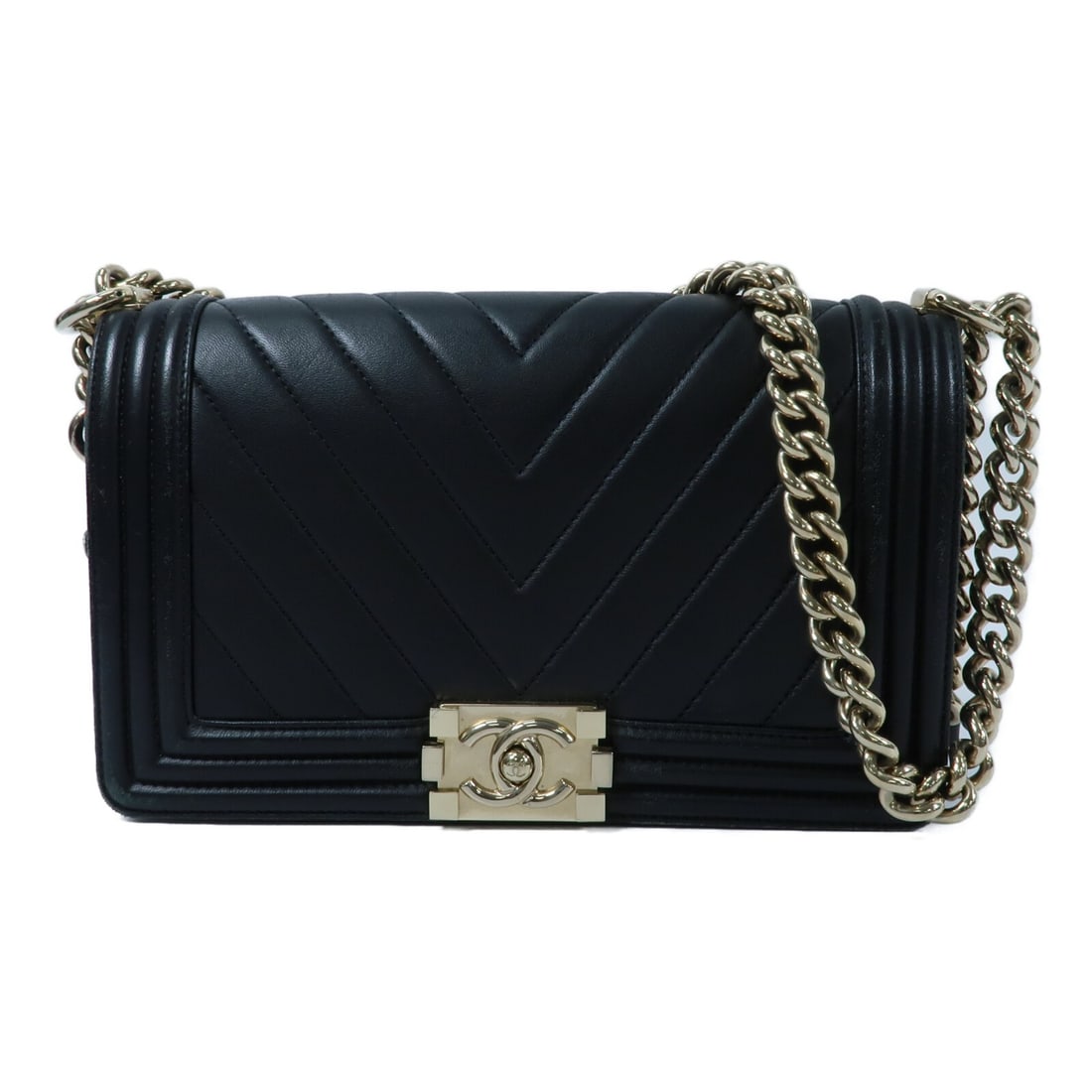 Chanel Boy 25 Black Calfskin Shoulder Bag with Gold Hardware: Chanel Boy 25 Black Calfskin Shoulder Bag with Gold Hardware This CHANEL CC Boy 25 shoulder bag features black calfskin leather and a chain strap. Designed for women, it offers a classic and versatile