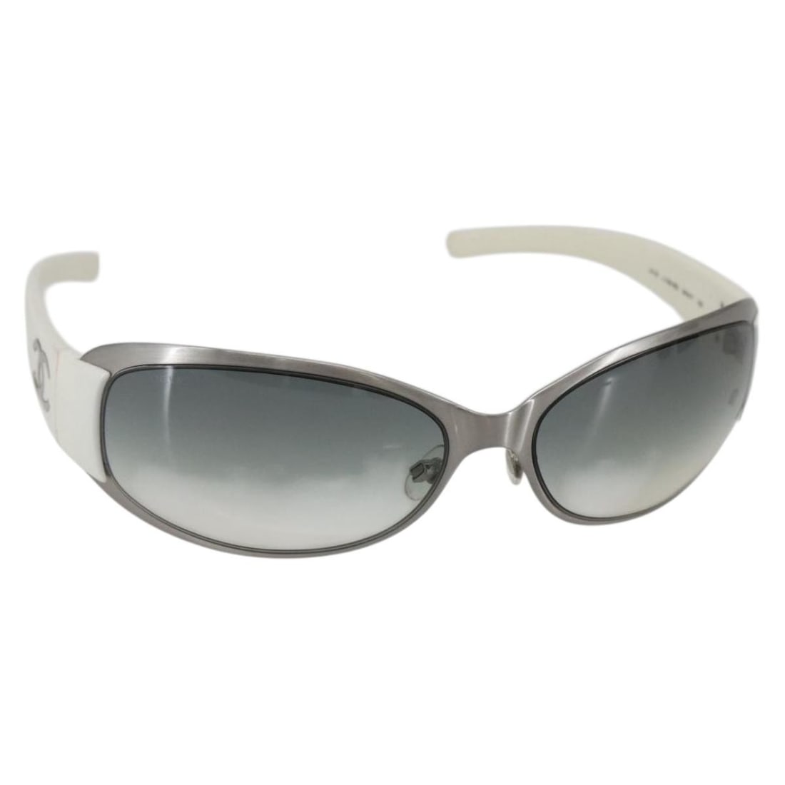 White Metal Chanel 4116 Coco Mark Sunglasses for Women with Case: White Metal Chanel 4116 Coco Mark Sunglasses for Women with Case These CHANEL Coco Mark sunglasses feature a sleek metal frame in white and are designed for women. The sunglasses are part of the 4116 