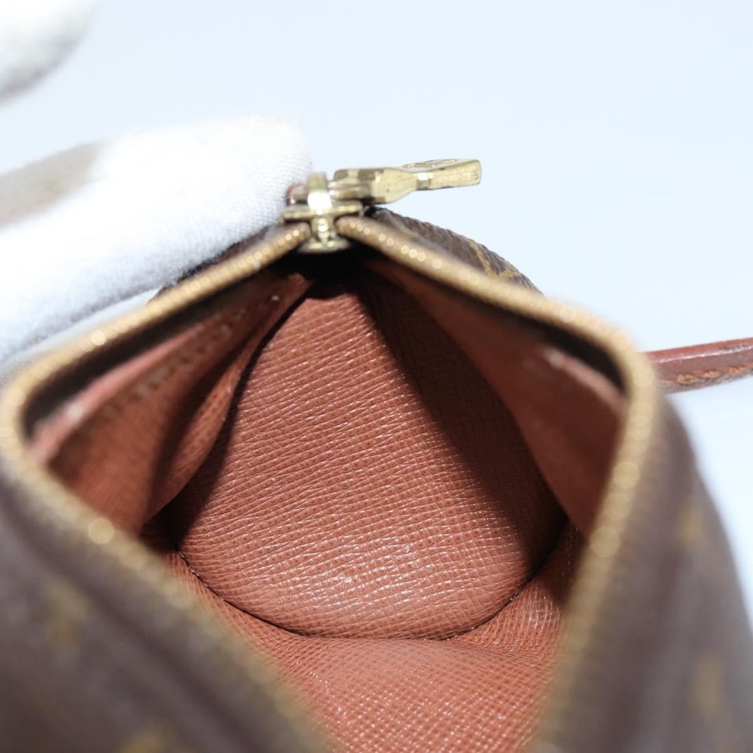 LOUIS VUITTON Monogram Papillon Pouch Authentic 150299 - 12