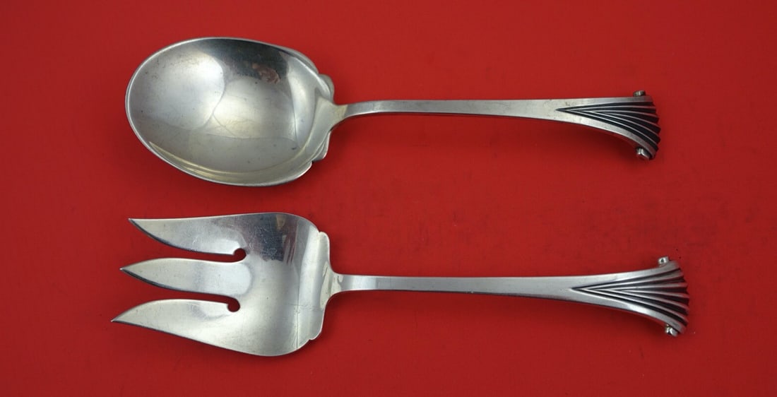Tuttle Onslow Sterling Silver Salad Serving Set 8 3/4 HT II: Tuttle Onslow Sterling Silver Salad Serving Set 8 3/4 HT II Elevate your dining experience with this exquisite Onslow Salad Serving Set by Tuttle. Crafted from high-quality sterling silver, this set i