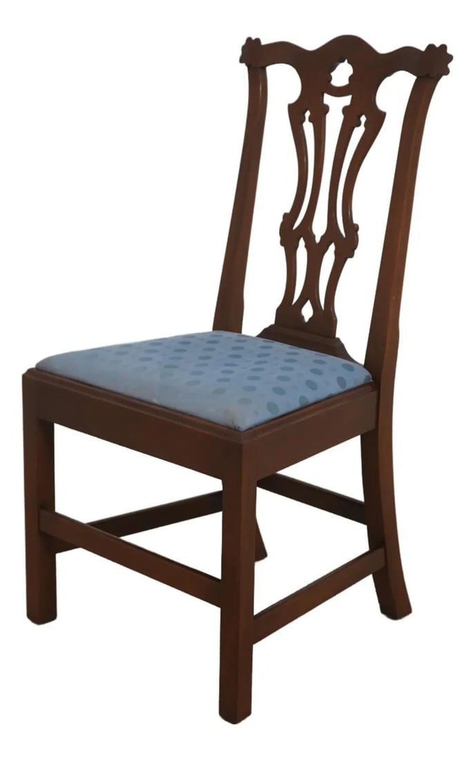 Biggs Kittinger Monticello Mahogany Chair Chippendale Style: Biggs Kittinger Monticello Mahogany Chair Chippendale Style This exquisite Mahogany Chair is a stunning piece inspired by the Monticello design of Thomas Jefferson, showcasing high-quality constructio