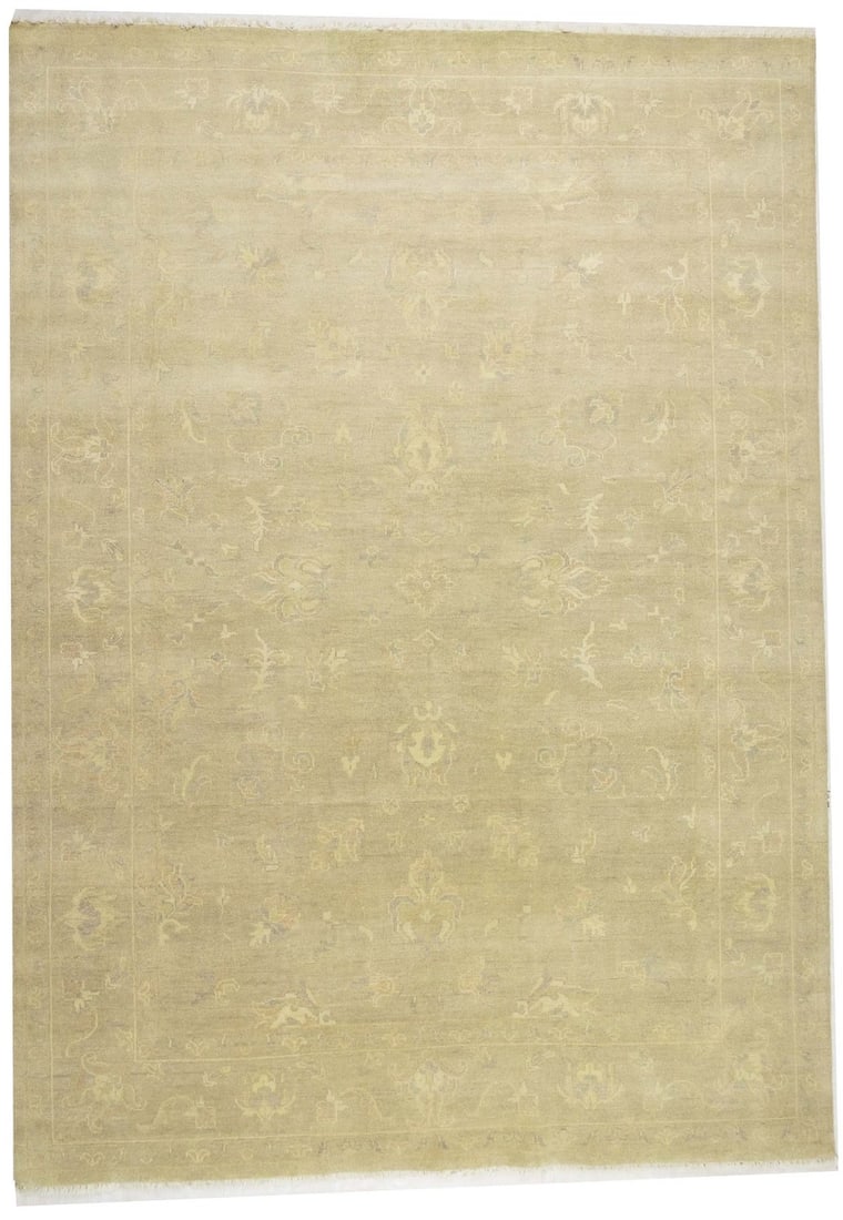 Handmade 10x14 ft Transitional Floral Wool Rug from India: Handmade 10x14 ft Transitional Floral Wool Rug from India Enhance your living space with this exquisite 10x14 ft Transitional Oriental Rug, beautifully handmade with a muted floral design. Crafted fro