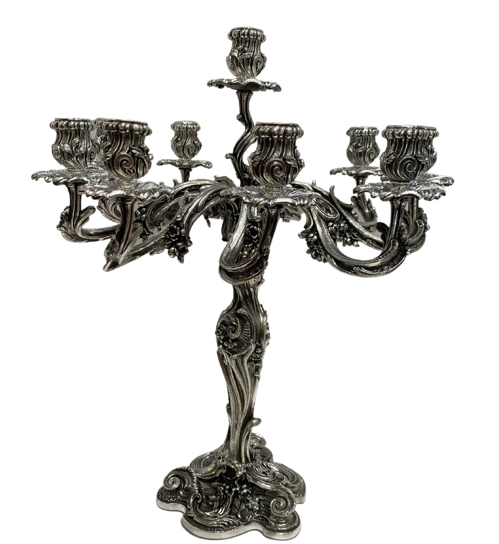 Italian 925 Sterling Silver 10 Light Floral Candelabra Handmade: Italian 925 Sterling Silver 10 Light Floral Candelabra Handmade This exquisite Italian 925 sterling silver candelabra features a heavy and ornate floral design, showcasing the artistry of fine Italian