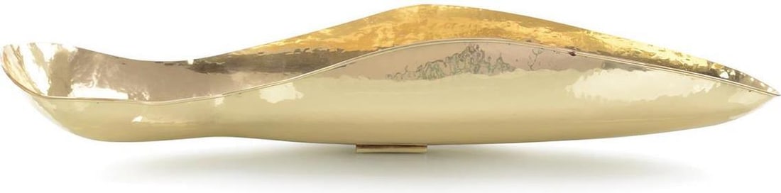 John-Richard Elongated Brass Sculptural Bowl for Classic Decor: John-Richard Elongated Brass Sculptural Bowl for Classic Decor Enhance your classic decor with this stunning sculptural brass bowl. Designed to make a statement, this elongated bowl is crafted from hi