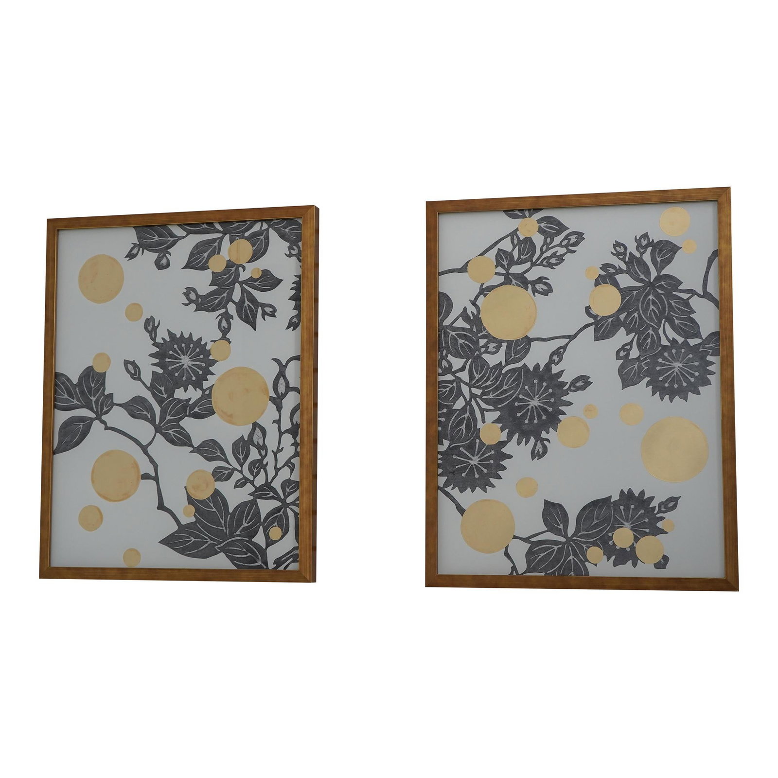 Elegant Pair of Gold Gilt Frame Modern Wall Art 24.5 x 32: Elegant Pair of Gold Gilt Frame Modern Wall Art 24.5 x 32 This stunning pair of modern design wall art features elegantly crafted gold gilt frames that add a touch of sophistication to any room. Each 