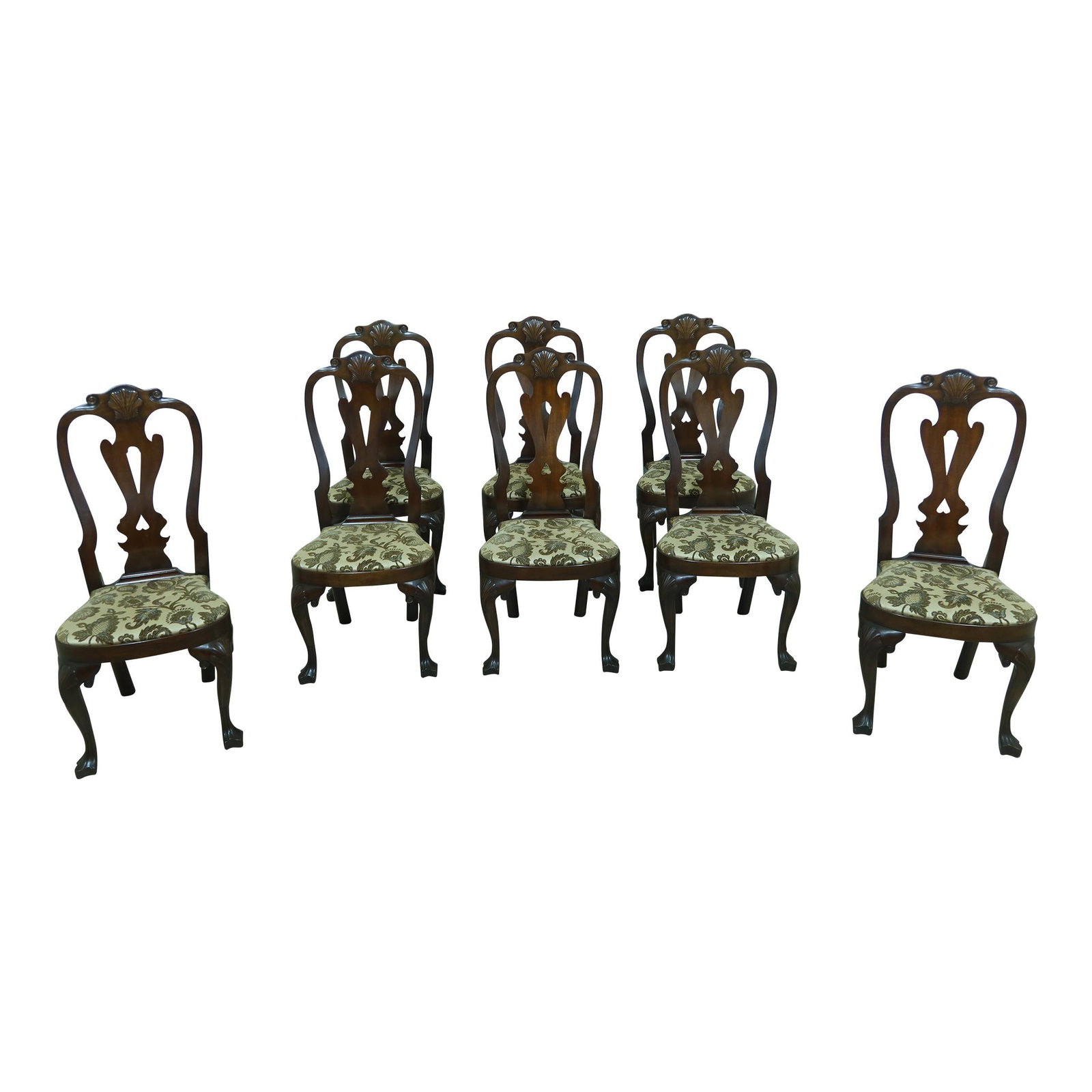 Set of 8 Kittinger CW-146 Colonial Williamsburg Dining Chairs: Set of 8 Kittinger CW-146 Colonial Williamsburg Dining Chairs This exquisite set of 8 Kittinger CW-146 Colonial Williamsburg dining room chairs showcases a beautiful dark heirloom finish and features 