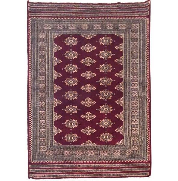 4.1 x 6 Jaldar Bokhara Wool Silk Rug: 4.1 x 6 Jaldar Bokhara Wool Silk Rug Free continental US Shipping Enhance your space with this exquisite 4.1 x 6 wool and silk Jaldar Bokhara rug, known for its intricate patterns and luxurious feel. 
