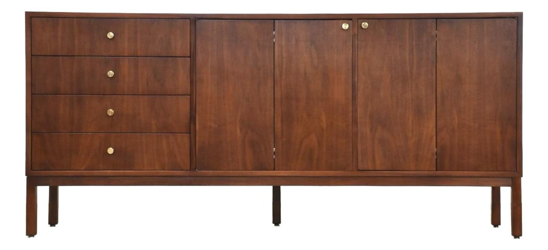 1960s Paul McCobb Style Walnut Credenza with Brass Knobs: 1960s Paul McCobb Style Walnut Credenza with Brass Knobs This stunning mid-century modern credenza or dresser showcases the elegant design aesthetic reminiscent of Paul McCobb. Crafted from rich walnu
